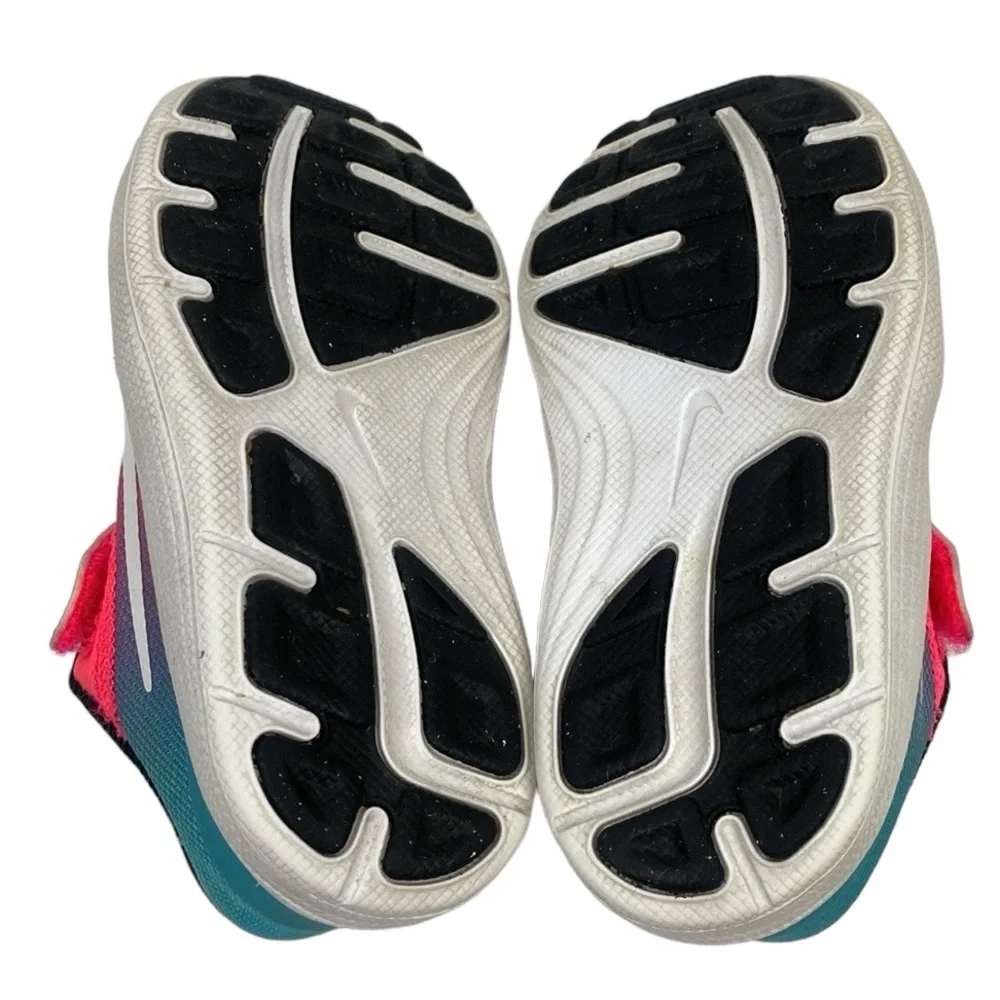 Nike Revolution 3 Sneakers 819418-404 Racer Pink Child Size 5C.